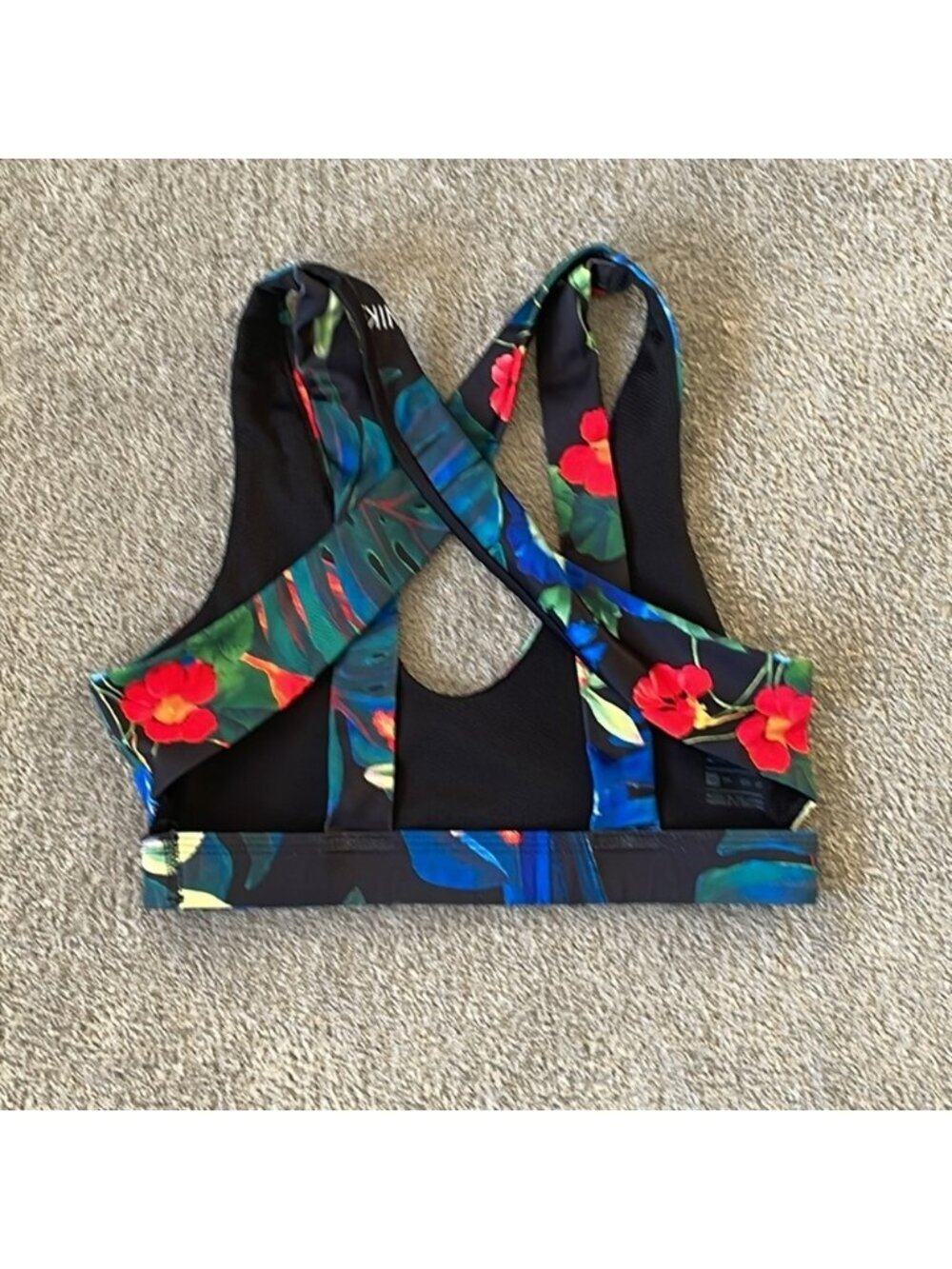 EC Nike Multi Color Cross Back Sports Bra - Size XS - Picture 2 of 3